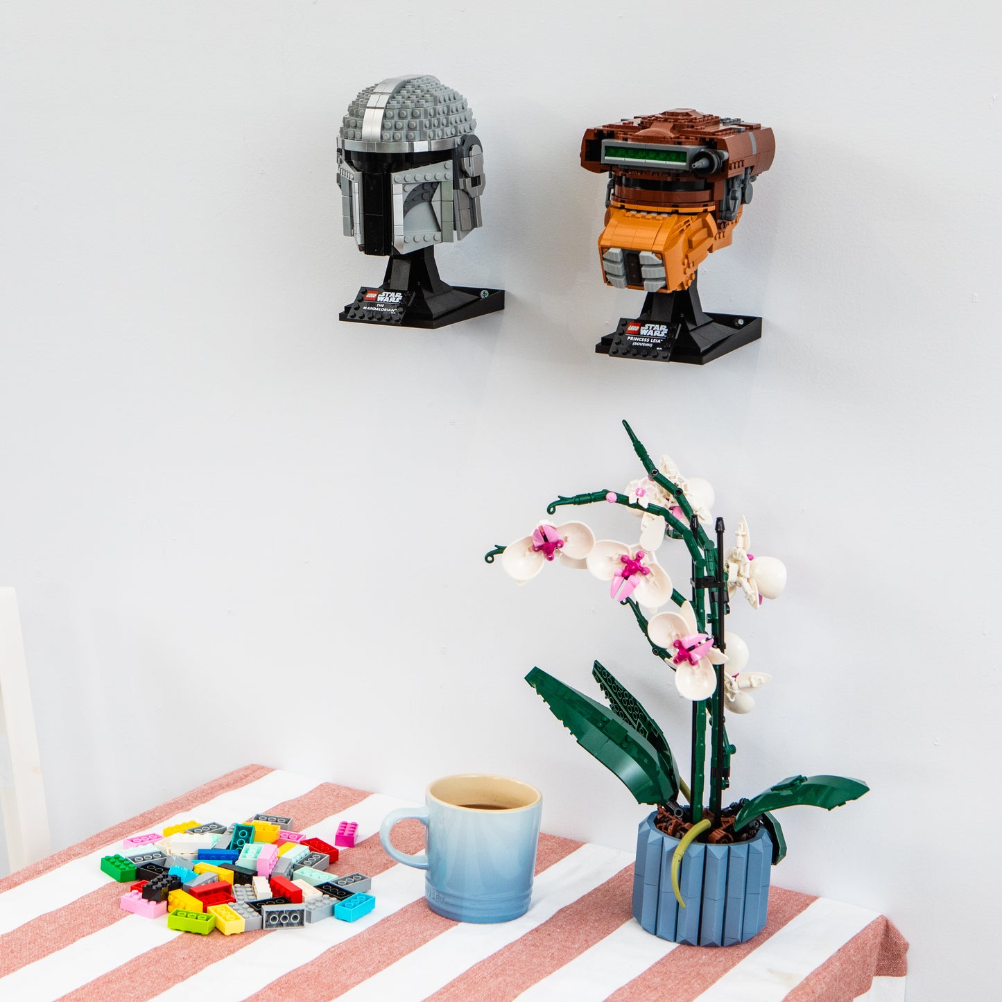 Display Stand For Brick Helmet Series