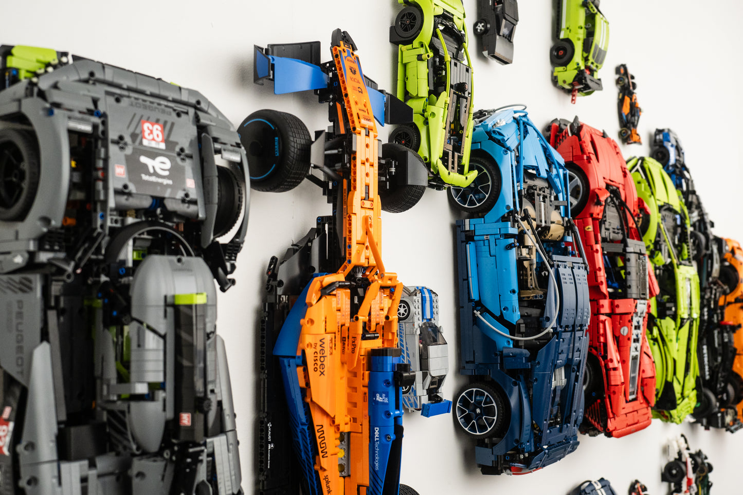 Wall Mount Bracket Compatible With Lego Technic Bugatti Chiron 42083
