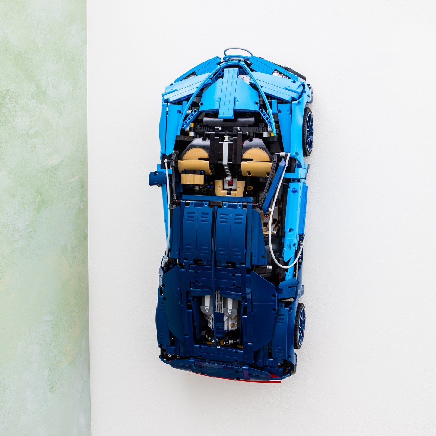 Wall Mount Bracket Compatible With Lego Technic Bugatti Chiron 42083