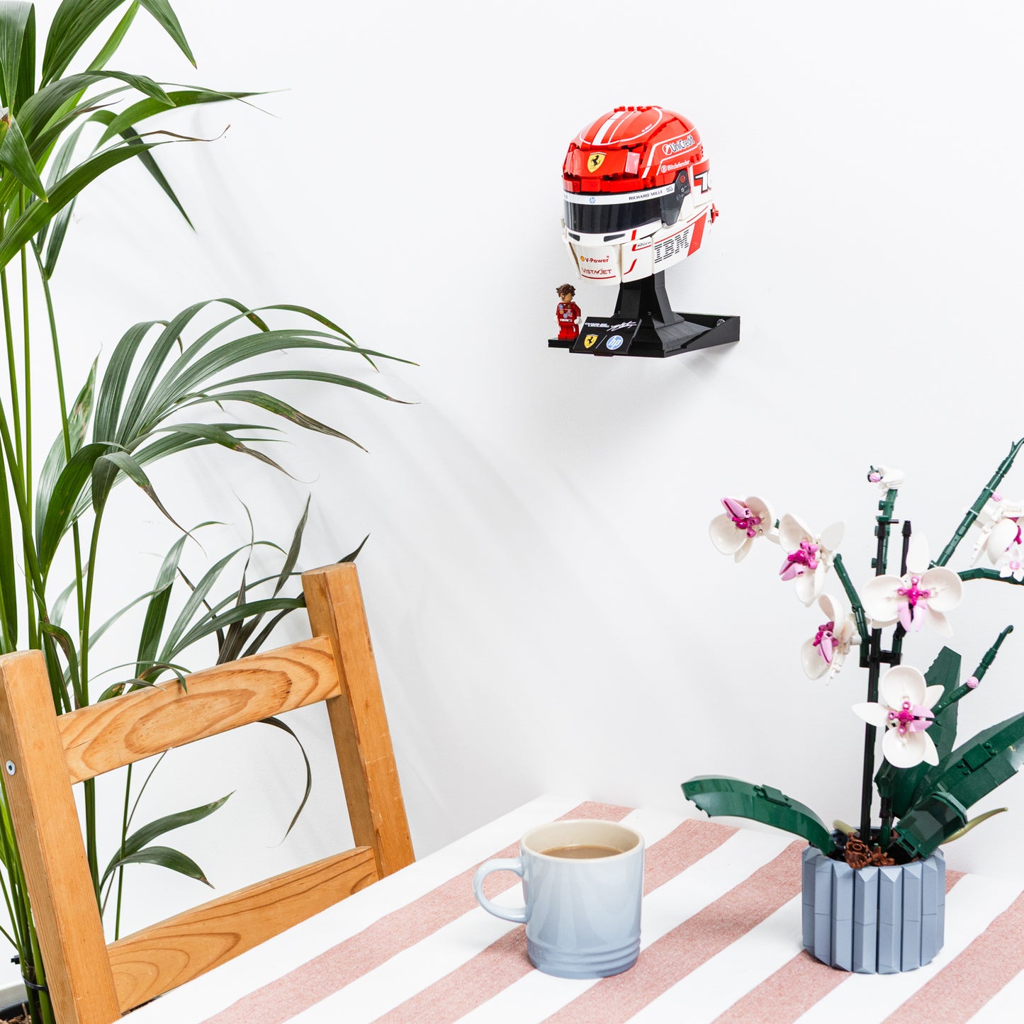 Wall Mount Compatible With LEGO Lewis Hamilton Helmet 43022 & LEGO Charles Leclerc Helmet 43014