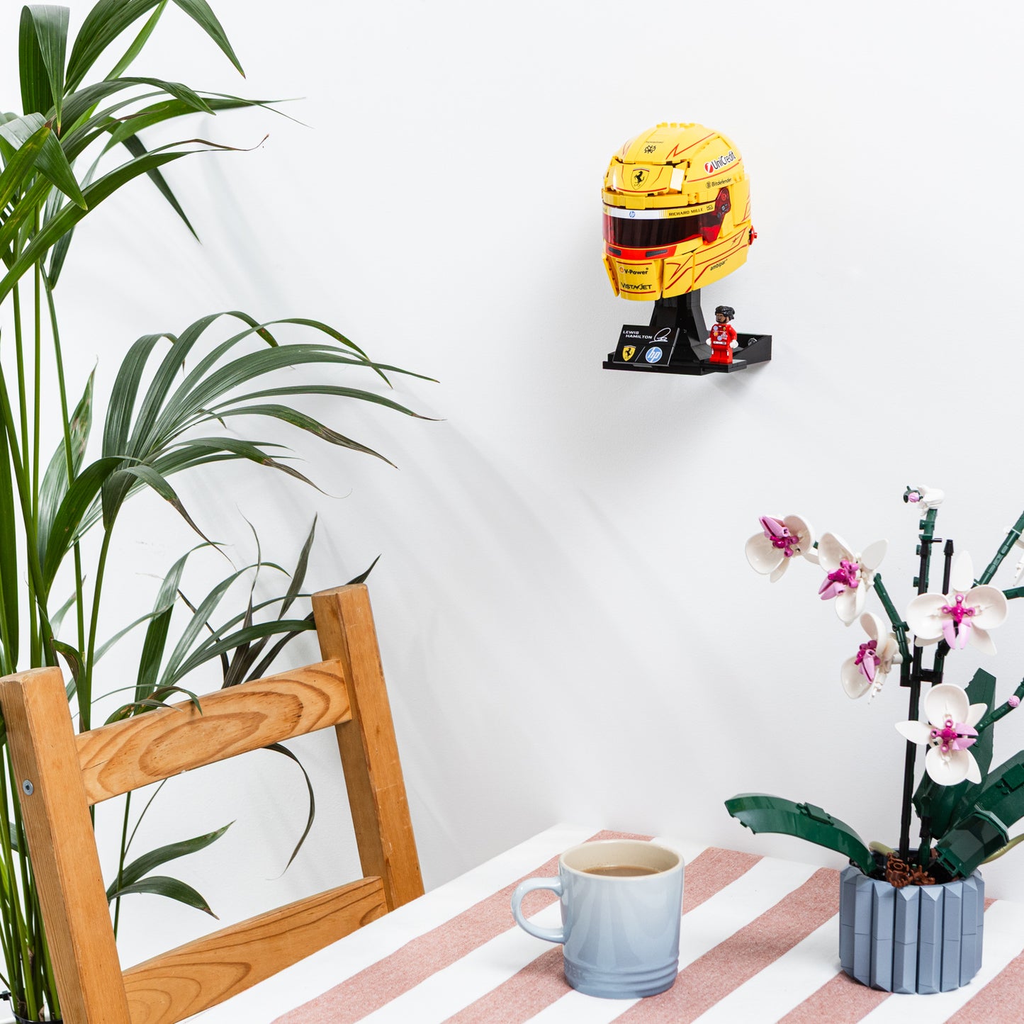 Wall Mount Compatible With LEGO Lewis Hamilton Helmet 43022 & LEGO Charles Leclerc Helmet 43014